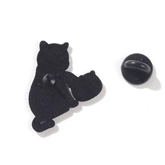 1 LEFT‼️ Black Cat Thief Enamel Pin Sneaky Goldfish Kitty Brooch Blackcat Badge - Picture 7 of 10